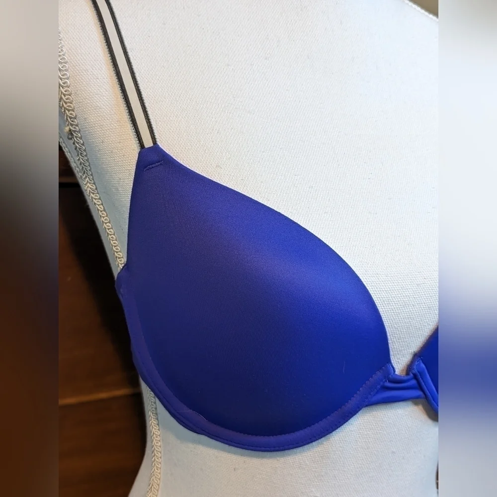 PINK VICTORIA'S SECRET EVERYDAY T-SHIRT BRA SIZE 34D - Picture 2 of 12